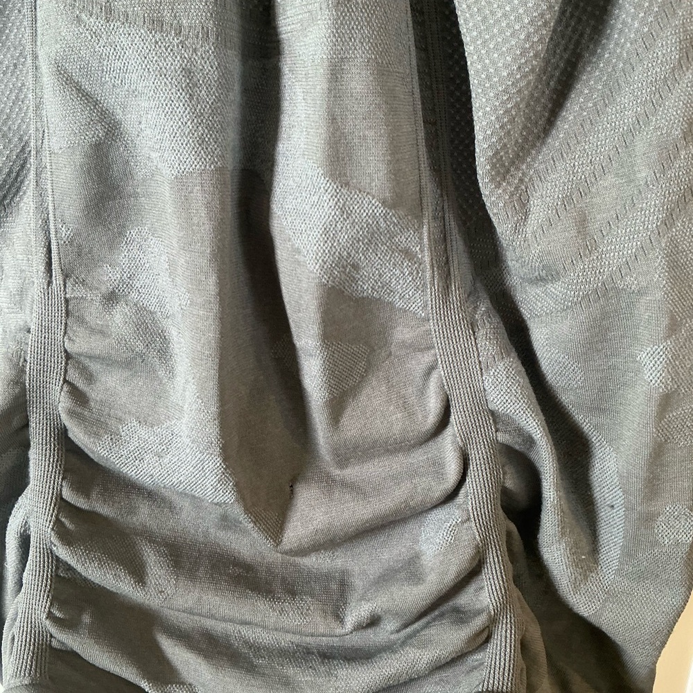Athleta Grey Camo Fast Track Racerback Ruched Tank Top - Picture 4 of 4